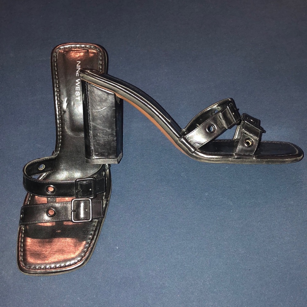 Sandals - Picture 3 of 3